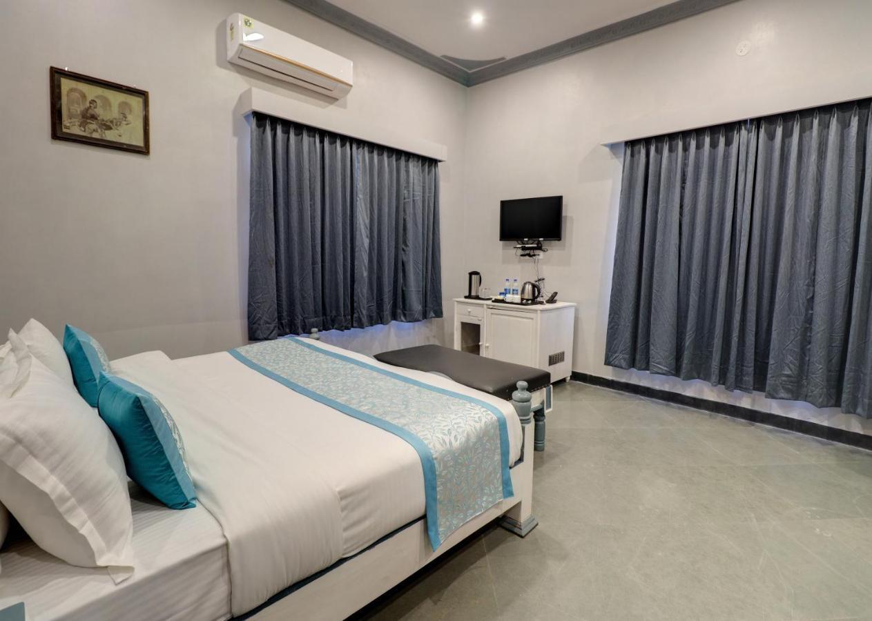 Keshav And Resorts