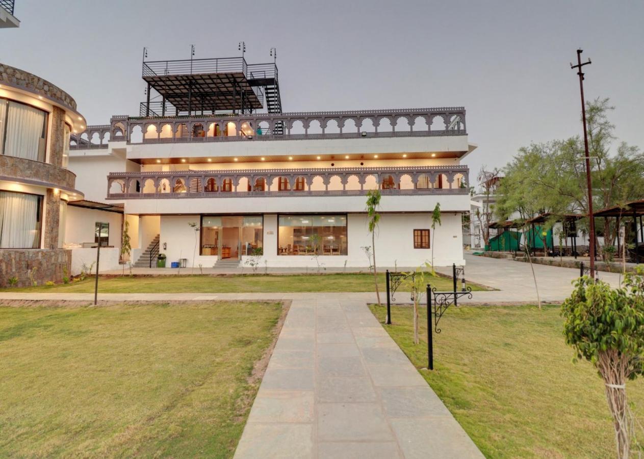 Keshav And Resorts Resort 4*